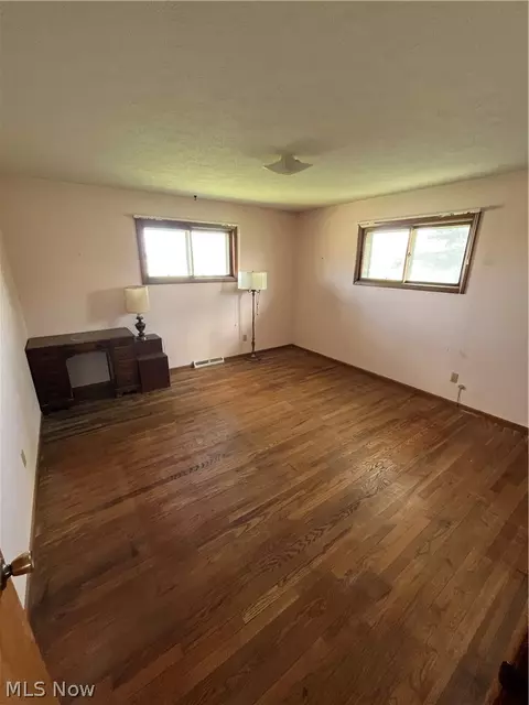 33500 Arthur Rd, Solon, OH 44139 photo 8