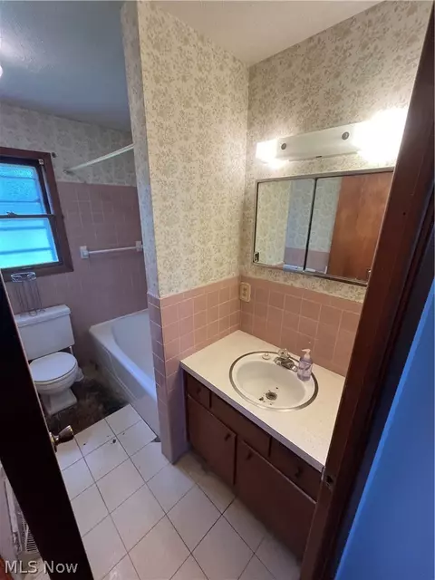 33500 Arthur Rd, Solon, OH 44139 photo 6