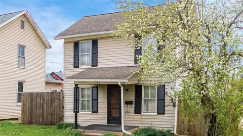 30 Spring St, Roseville, OH 43777