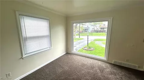 Living - 233 E Main St, Girard, OH 44420 photo 2 of 2