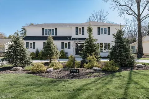 2711 Green Rd, Shaker Heights, OH 44122