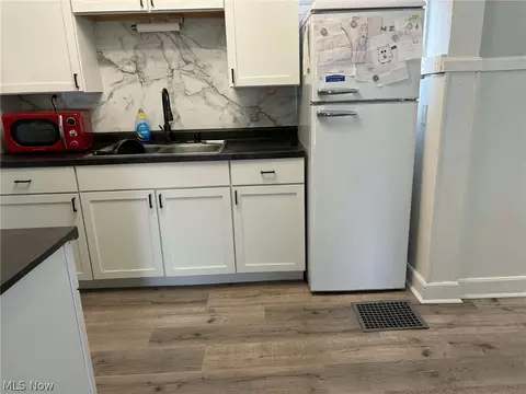 Kitchen - 990 N Trimble Rd, Mansfield, OH 44906 photo 1 of 1