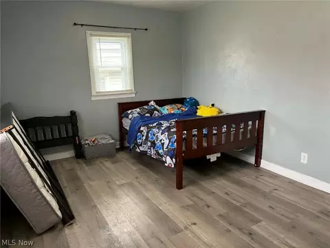 Bedroom - 990 N Trimble Rd, Mansfield, OH 44906 photo 1 of 4