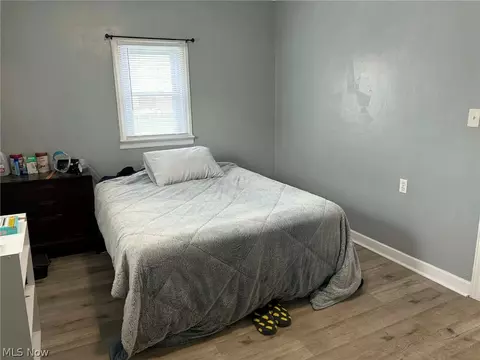 Bedroom - 990 N Trimble Rd, Mansfield, OH 44906 photo 4 of 4