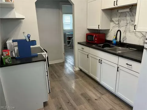 Entry Way - 990 N Trimble Rd, Mansfield, OH 44906 photo 1 of 1