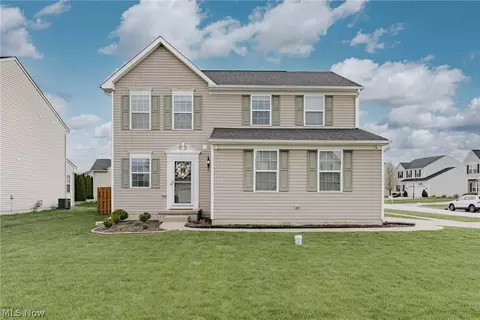 519 N Ashwood Ln, Painesville, OH 44077