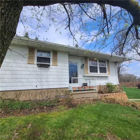 67780 Elizabeth St, Saint Clairsville, OH 43950