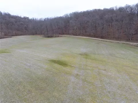 Sarchets Run Road, Cambridge, OH 43725