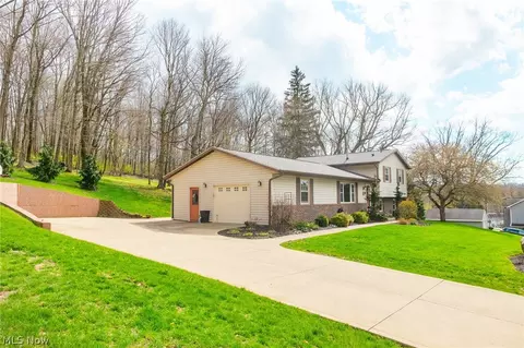 241 Monroe St, Fredericksburg, OH 44627