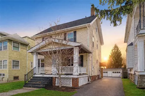 1295 Lakeland Ave, Lakewood, OH 44107