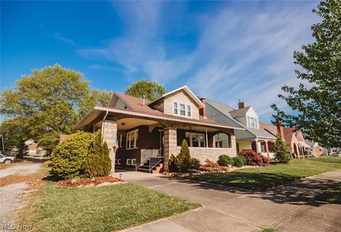 2107 Park Ave, Parkersburg, WV 26101