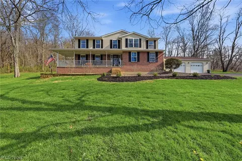 3340 Colonel Jackson Dr, Zanesville, OH 43701