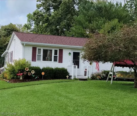 1274 Oak Ln, Zanesville, OH 43701