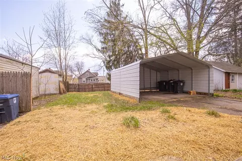 Exterior - 92 E Ido Ave, Akron, OH 44301 photo 4 of 4