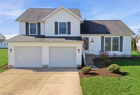 2382 Mount Pleasant St NE, Canton, OH 44721