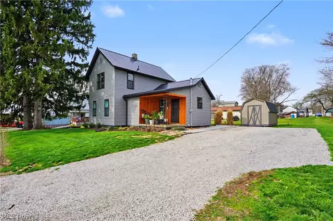 1101 Princehorn Ave NW, North Lawrence, OH 44666