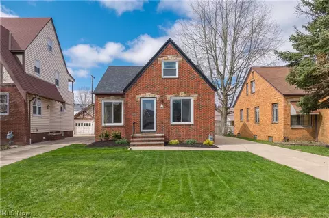 6392 Doncaster Ave, Parma, OH 44129