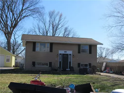 1227 W 25th, Lorain, OH 44052