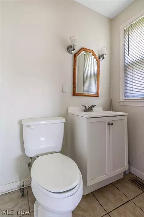 Bath - 1631 W 8th St, Ashtabula, OH 44004 photo 1 of 1