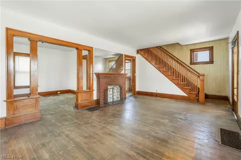 Living - 1631 W 8th St, Ashtabula, OH 44004 photo 1 of 3