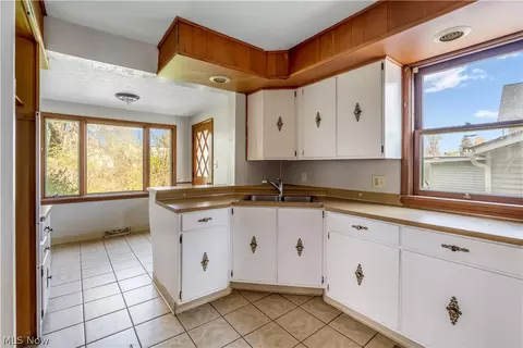 Kitchen - 1631 W 8th St, Ashtabula, OH 44004 photo 1 of 2