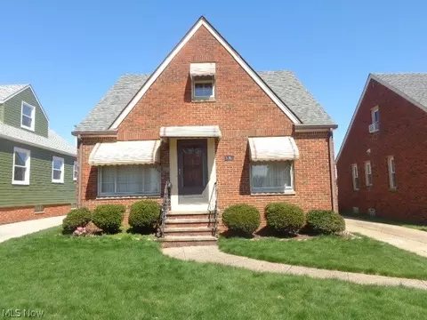 5706 Brownfield Dr, Parma, OH 44129