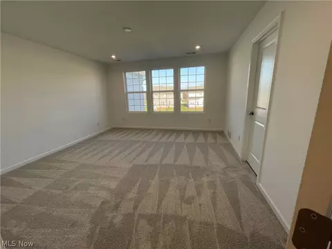 Bedroom - 945 Memory Ln # -4, Aurora, OH 44202 photo 1 of 4