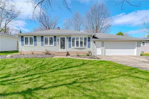 13462 Harper Rd, Strongsville, OH 44149