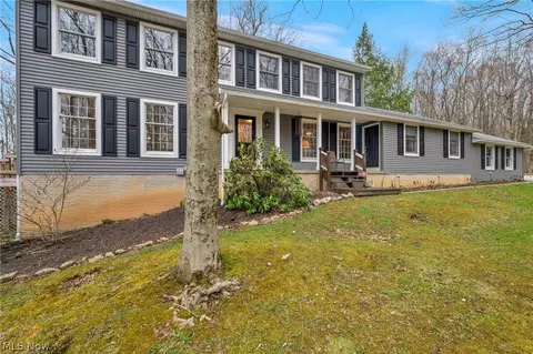 13160 Stoney Springs Dr, Chardon, OH 44024