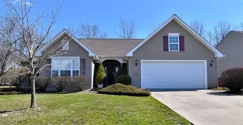 8337 Burlington Dr, North Ridgeville, OH 44039