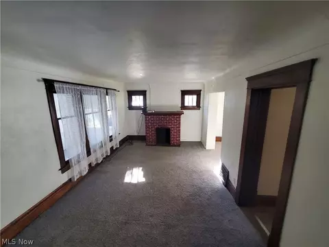 830 Sumner St, Akron, OH 44311 photo 24