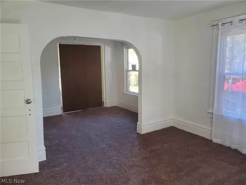 830 Sumner St, Akron, OH 44311 photo 27