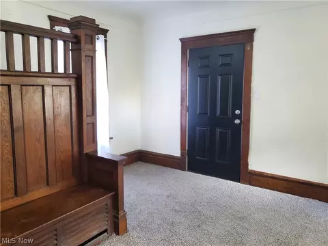 830 Sumner St, Akron, OH 44311 photo 14