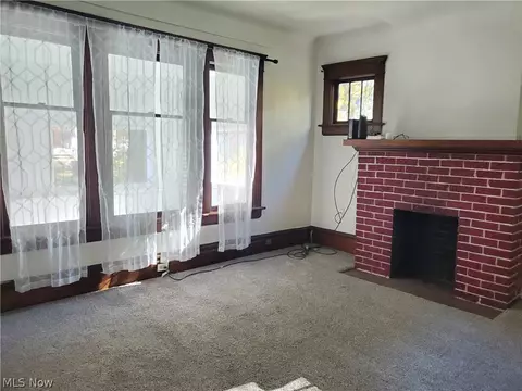830 Sumner St, Akron, OH 44311 photo 15