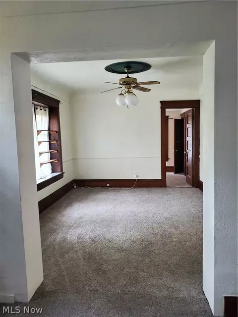 830 Sumner St, Akron, OH 44311 photo 7