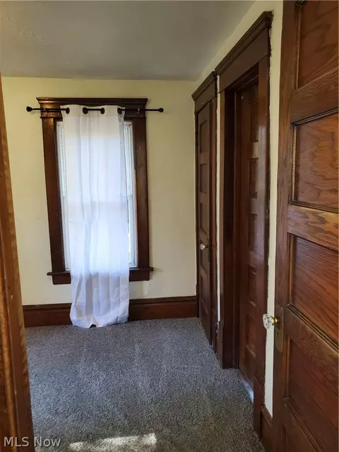 830 Sumner St, Akron, OH 44311 photo 20