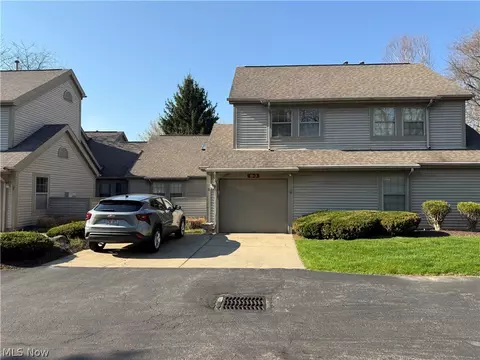 111 N Aspen Ct #3, Warren, OH 44484