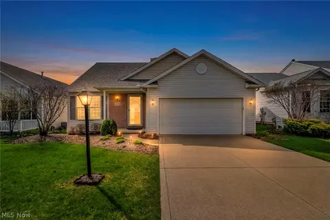 12804 Heritage Trl, North Royalton, OH 44133