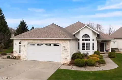9418 Scottsdale Dr, Broadview Heights, OH 44147