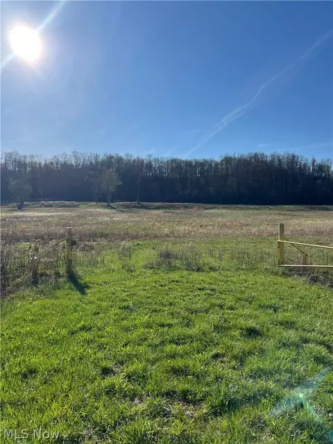 4768 Fette Rd, Dennison, OH 44621