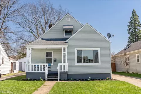 559 Essex St, Akron, OH 44306