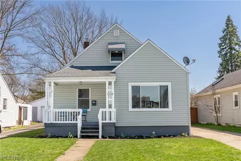 559 Essex St, Akron, OH 44306