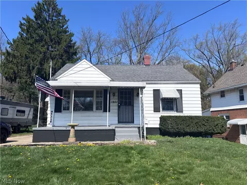 1901 Goodyear Blvd, Akron, OH 44305