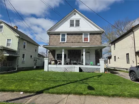 491 5th St, Struthers, OH 44471