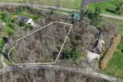 Bern Street, Millersburg, OH 44654