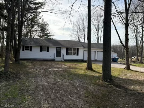 408 Annis Rd, South Amherst, OH 44001