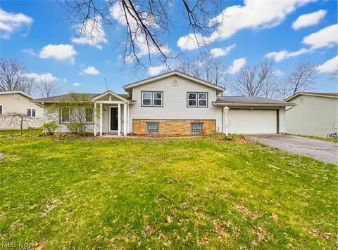 3786 Bryant Dr, Youngstown, OH 44511