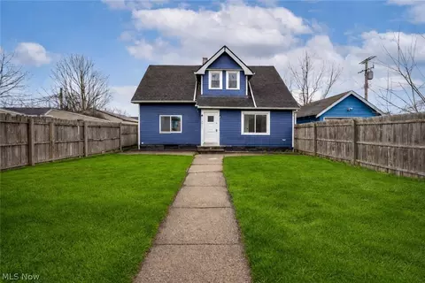 12831 Carrington Ave, Cleveland, OH 44135