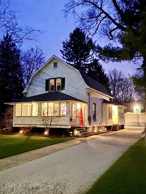 38026 Barber Ave, Willoughby, OH 44094