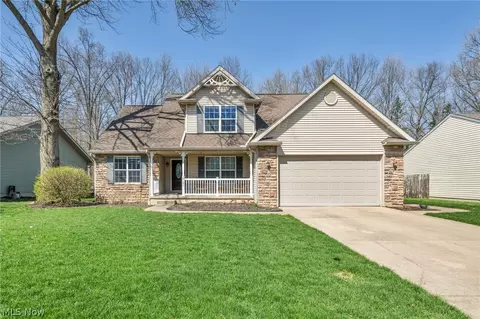 39896 Hope Ct, Elyria, OH 44035
